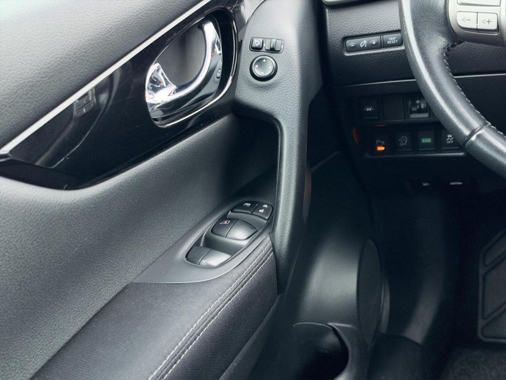 Nissan Qashqai 1.2 connect edition automaat stoelverwarming 360