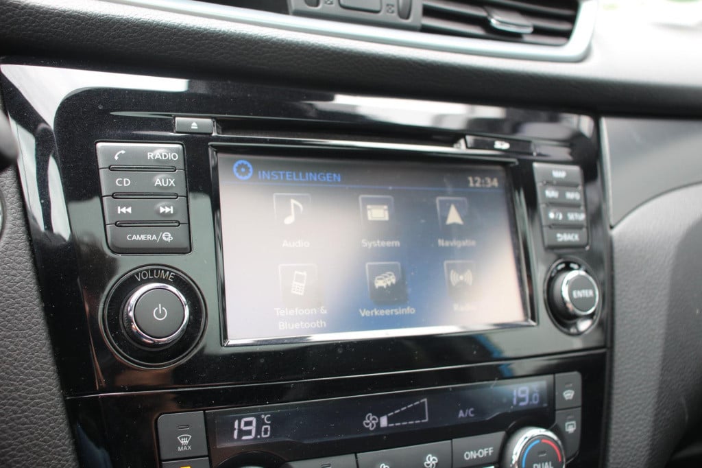 Nissan Qashqai 1.6 tekna + - pano - leder - bose - trekhaak - dab - led - s