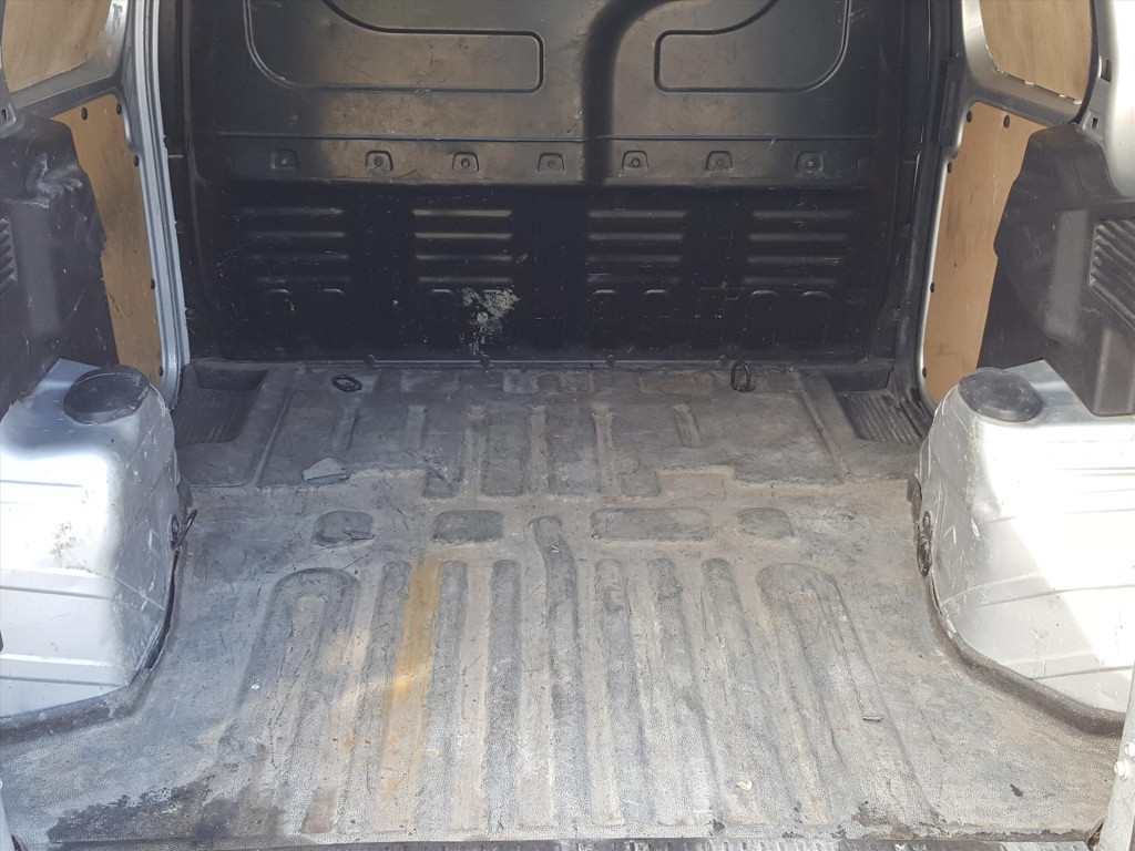Ford Transit Courier gb trend 1.5 tdci duratorq 75pk s&s euro6 airco | trek