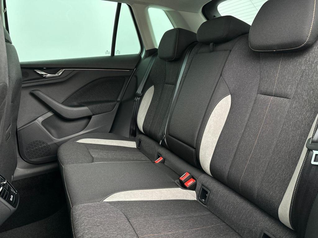 Skoda Kamiq business edition 1.0 tsi 85 kw / 115 pk suv 7 vers