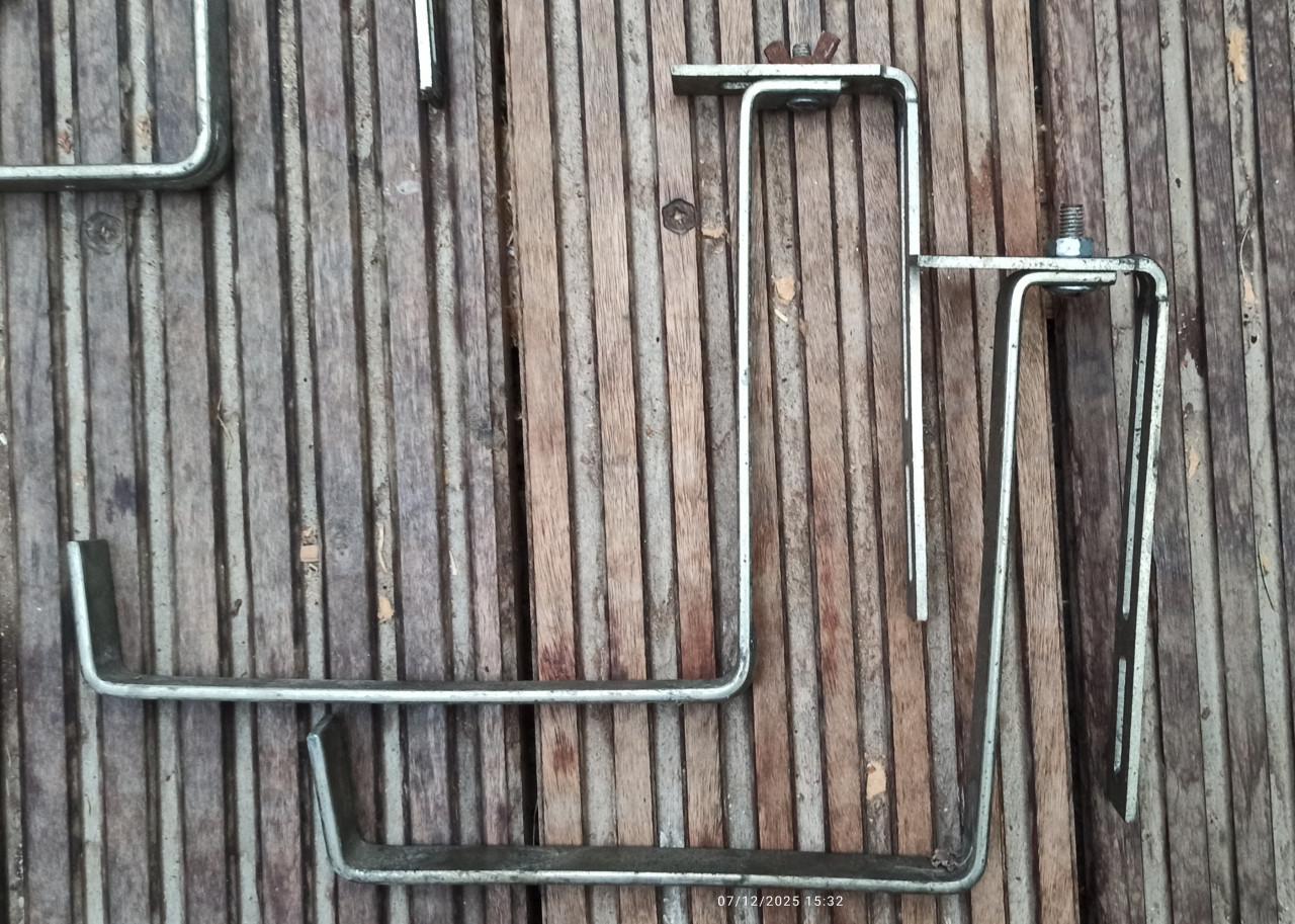 Metalen balkonbakhouder 3 x 2 stuks