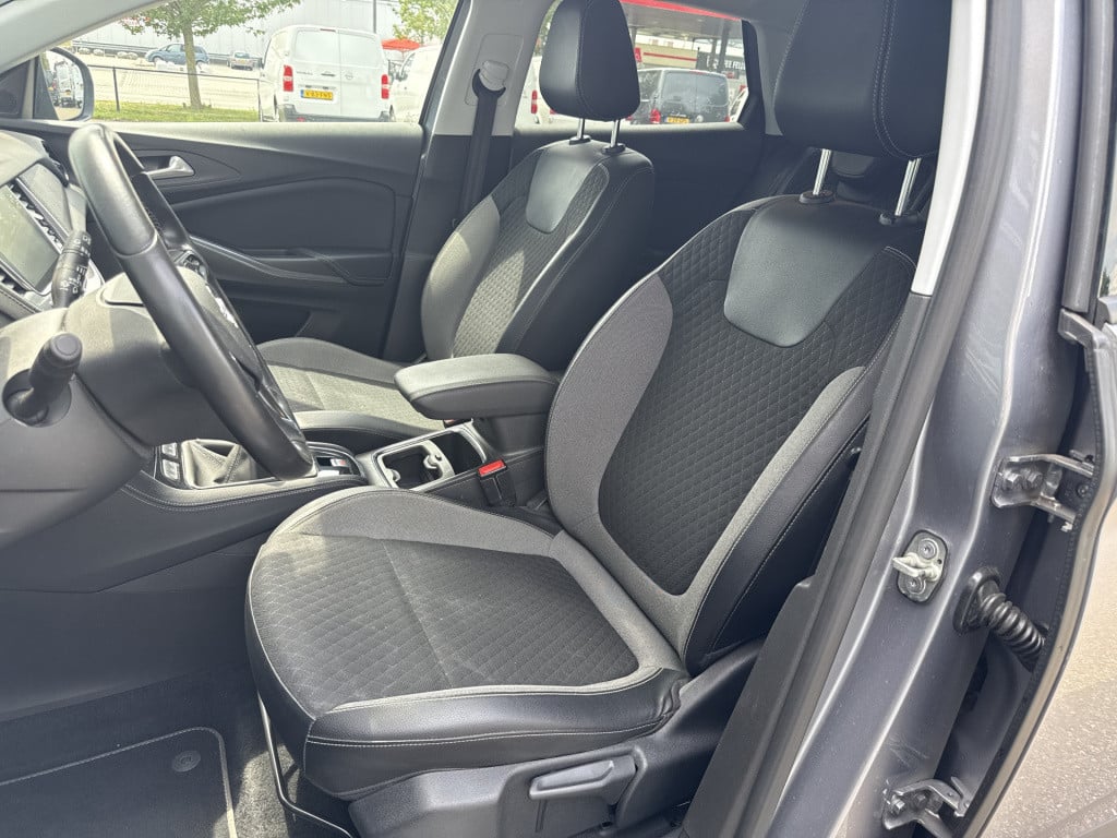 Opel Grandland X 1.2 turbo innovation | dealer oh | trekhaak | keyless | pd