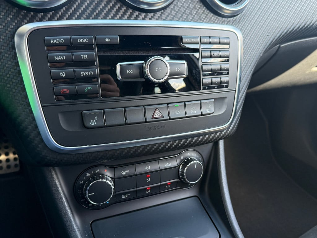 Mercedes-Benz A-Klasse 180 ambition amg