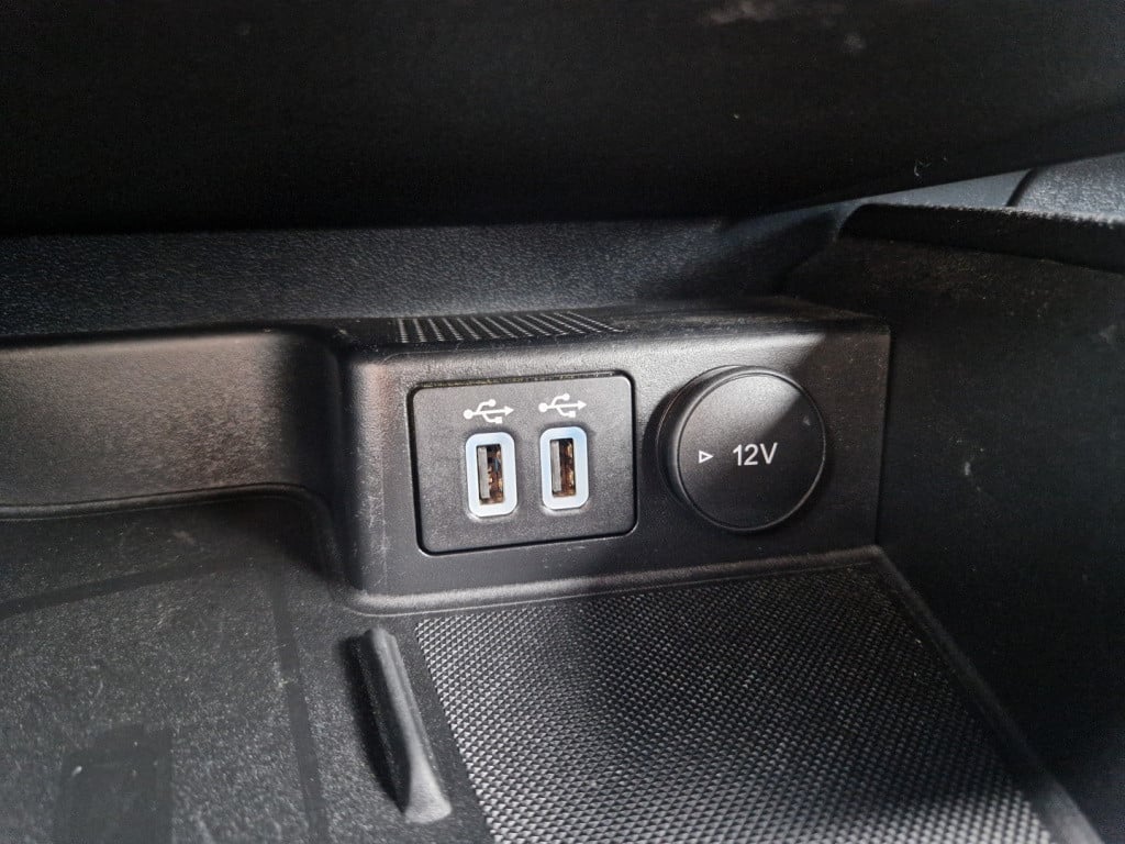 Ford Kuga 2.5 phev e-cvt 225pk st-line | winterpakket | adapt.cc