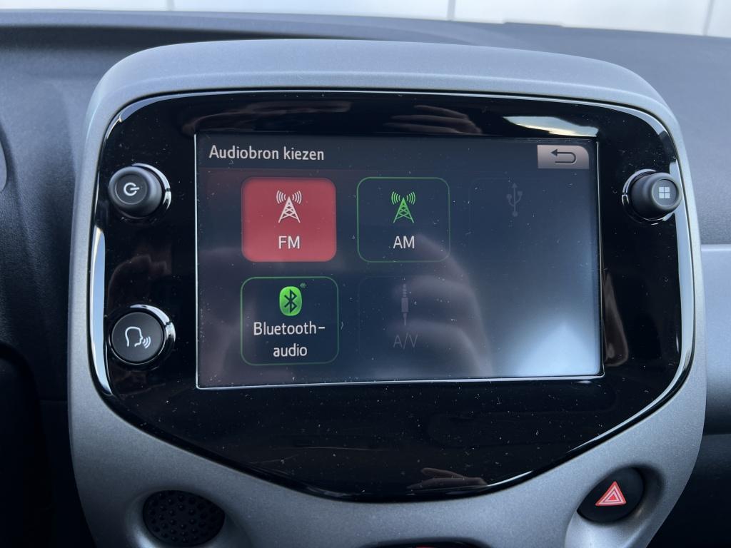 Toyota Aygo 1.0 vvt-i x-play |apple carpl./android auto | dealeronderhouden