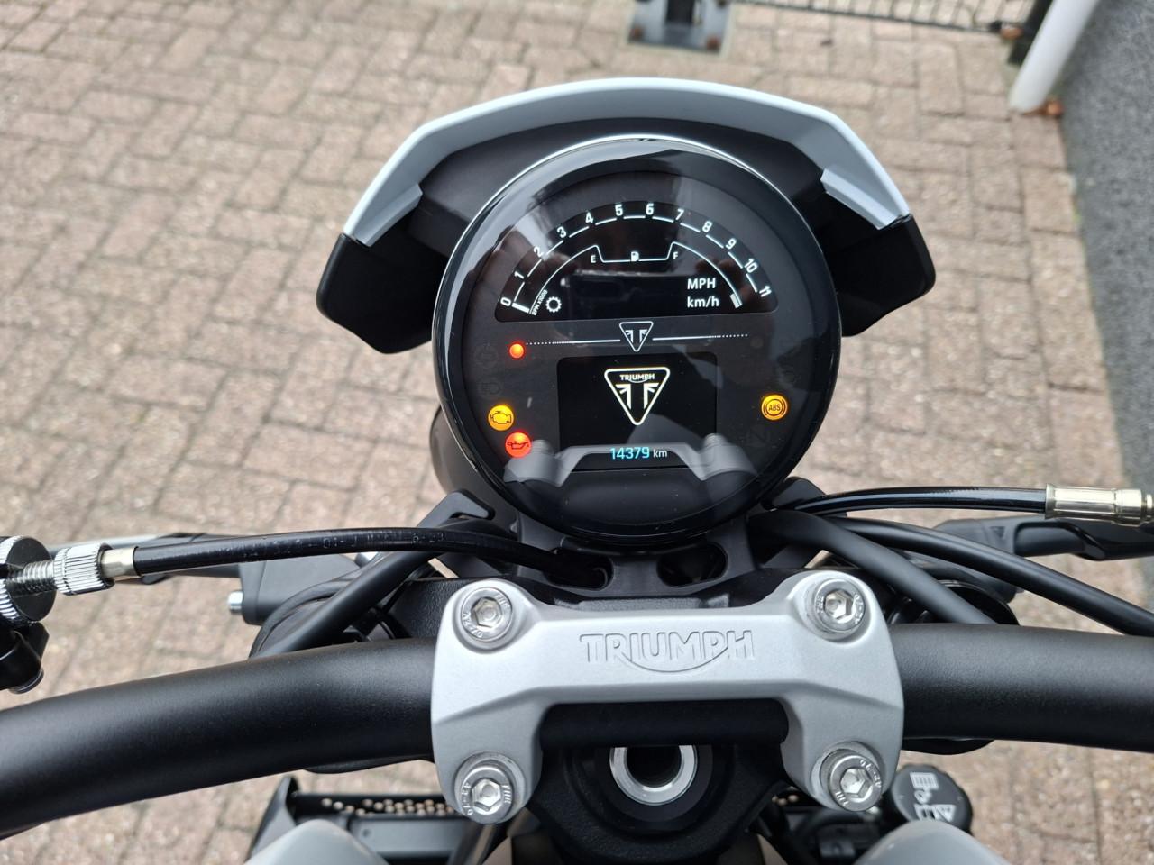 Triumph Trident 660 Triple Tribute ( Incl. Fabrieksgarantie )