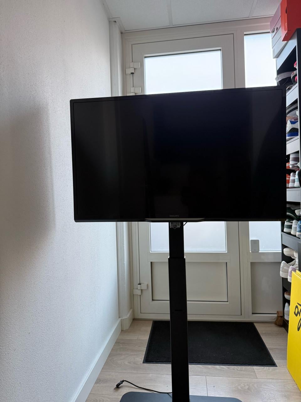 Philips TV met goede standaard