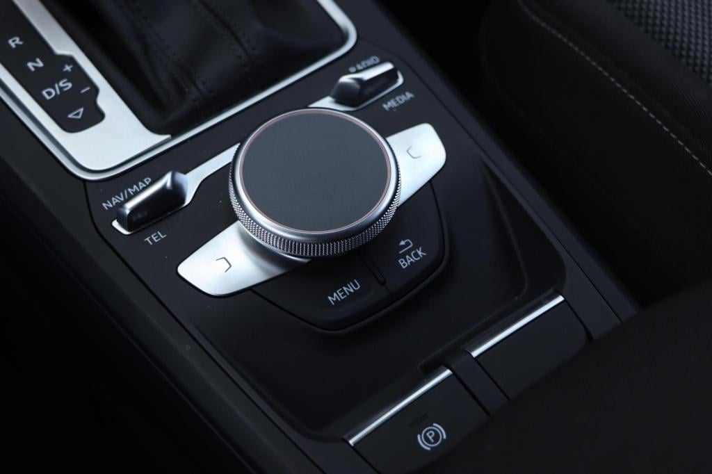 Audi Q2 35 tfsi s edition 150pk s-tronic