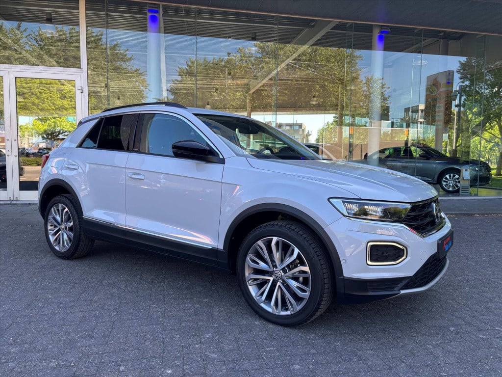Volkswagen T-roc 1.5 tsi 150pk 7-dsg iq-drive|adapt. cruise | virtual cockp
