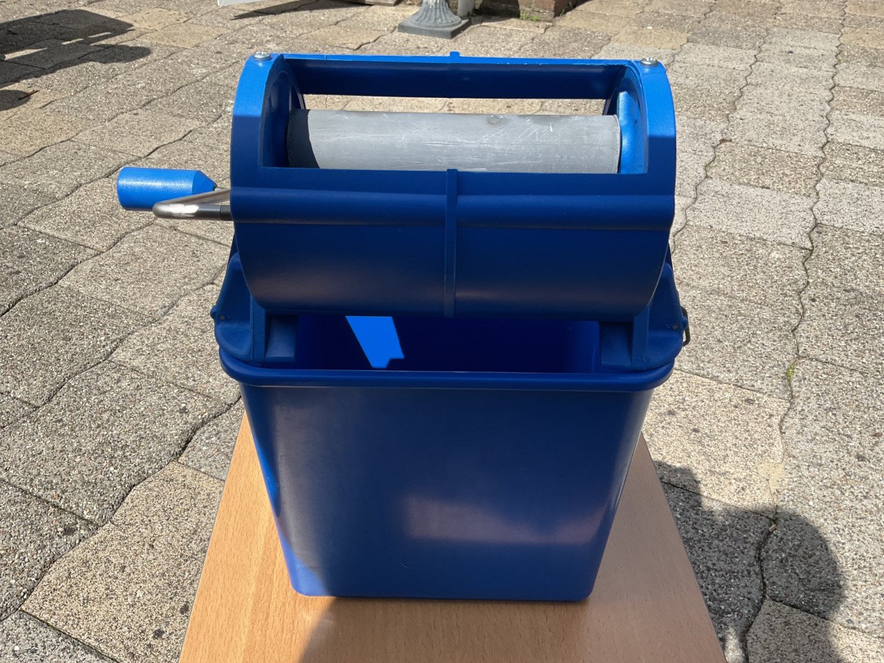 Emmer met vringer (hulpmiddel)