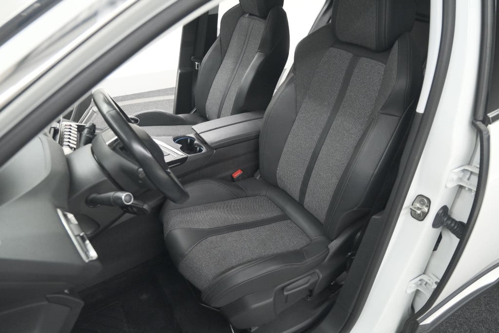 Peugeot 3008 puretech 130 allure | camera | dodehoekdetectie | elektronisch