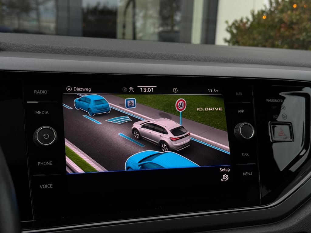 Volkswagen Taigo 1.0 tsi r-line * panoramadak * camera * led * clima