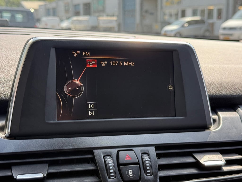 BMW 2-serie active tourer 218i essential