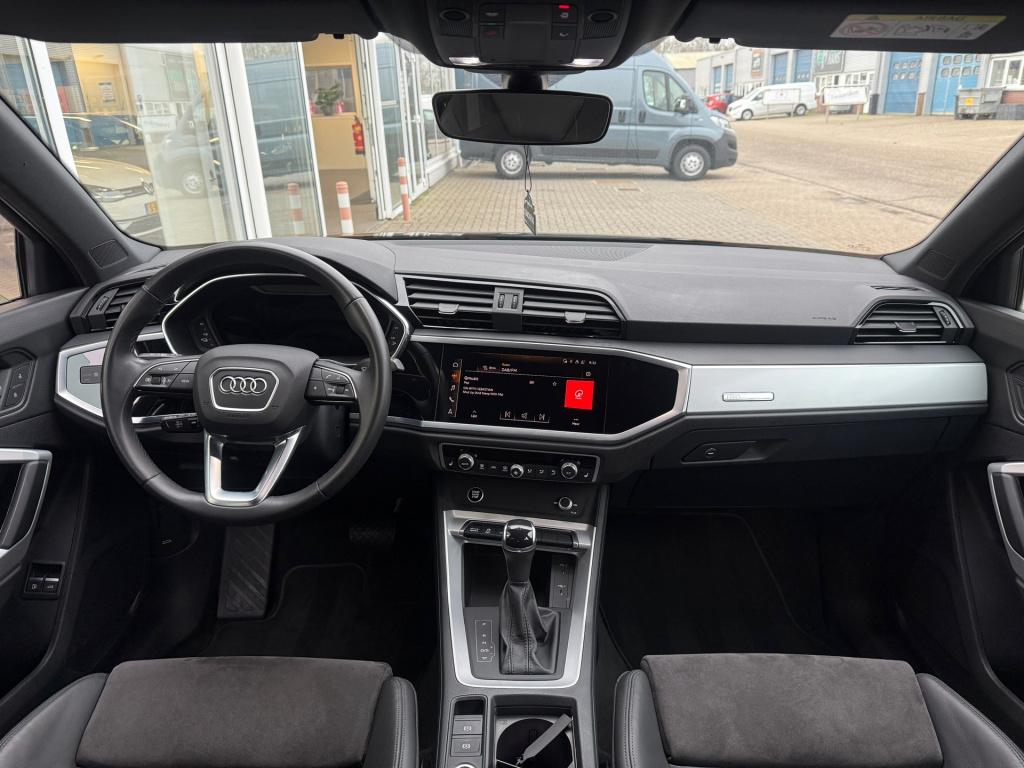 Audi Q3 45 tfsi e s edition