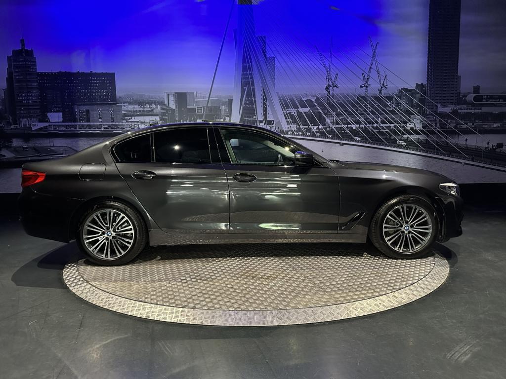 BMW 5 Serie 530e iperformance high executive *schuifdak*harmankardon*