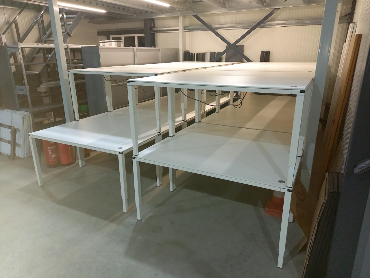 Buro bureau electrich verstelbaar