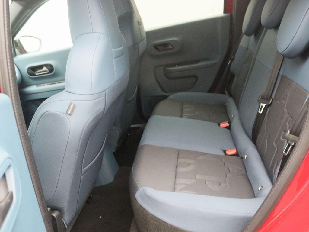 Fiat Grande Panda 1.2 hybrid icon | apple carplay & android auto | parkeers