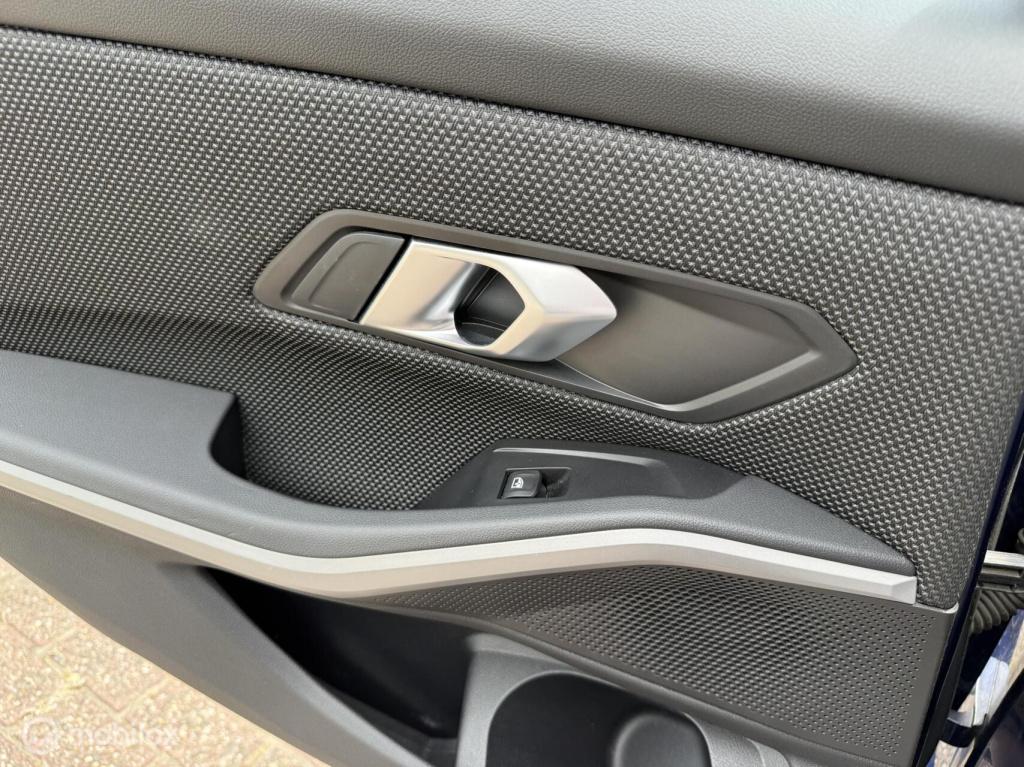 BMW 3-serie touring 320i high executive edition