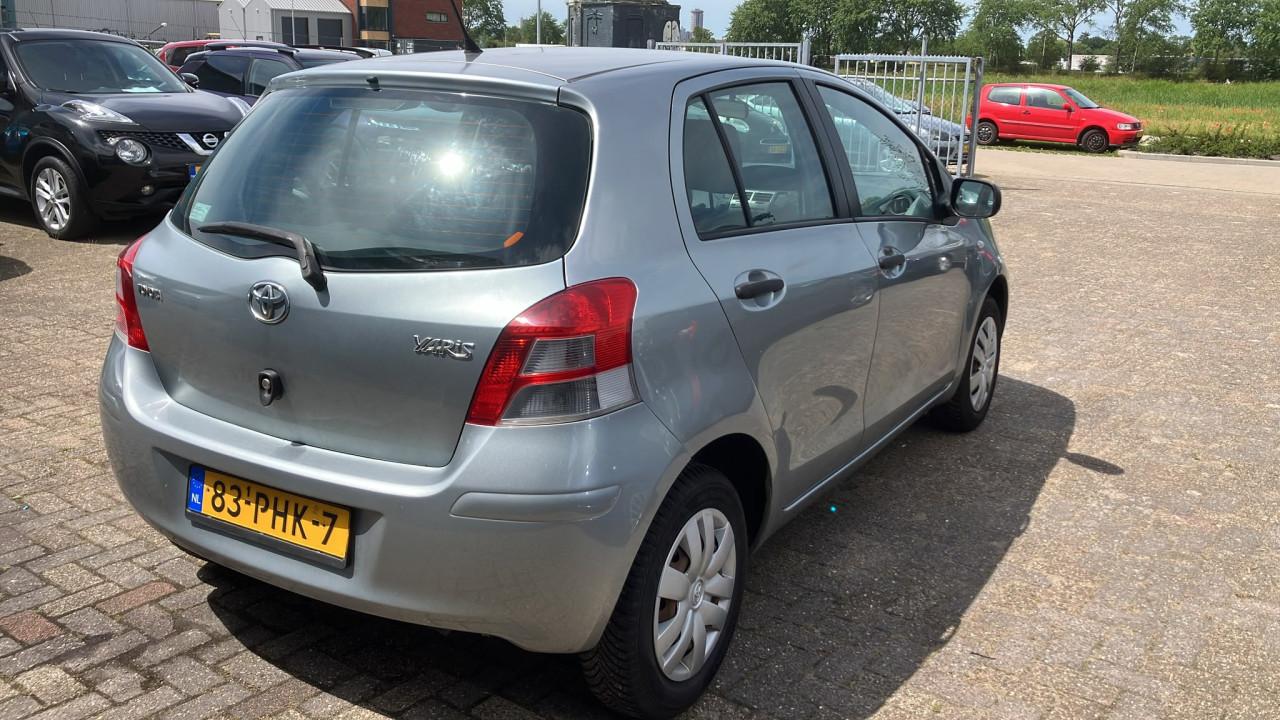 Toyota yaris 1.0 vwti acces 5 deurs airco