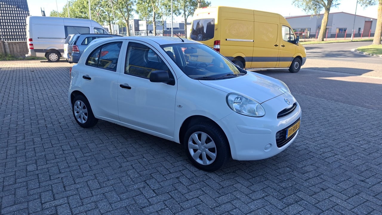 Nissan Micra 1.2 Visia 5deurs bj:2011 81.000km i.z.g.st