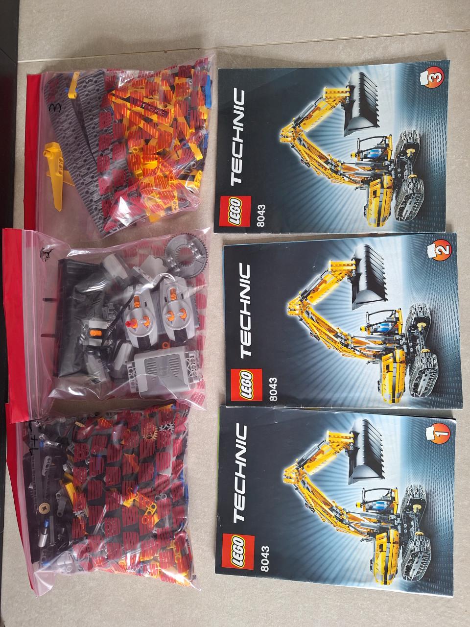 LEGO graafmachine met motoren 8043
