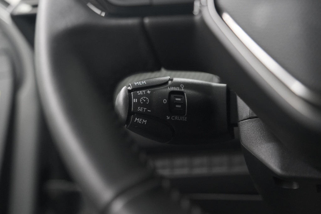 Peugeot 208 puretech 100 allure | 360 camera | adaptieve cruise control | n