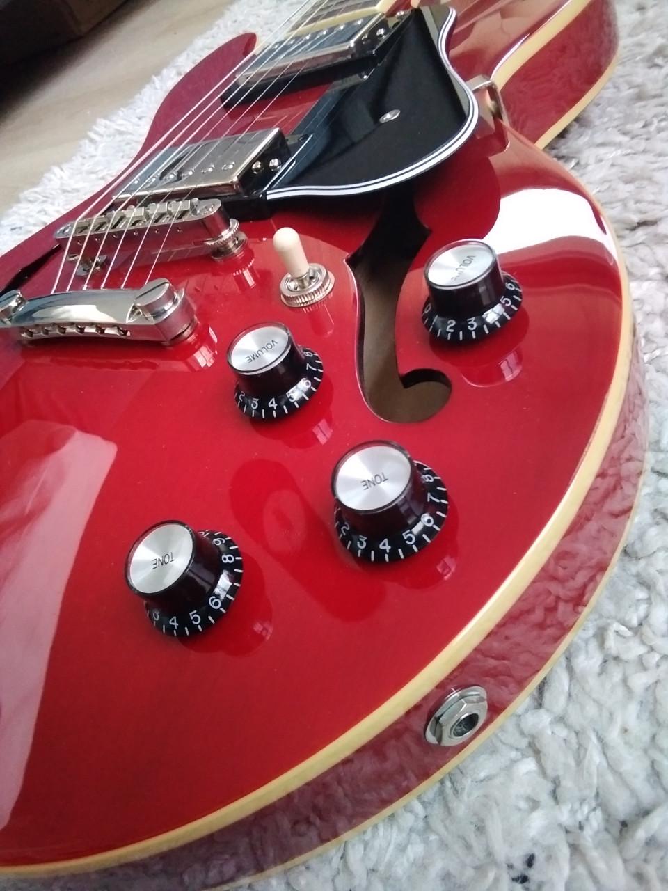 Epiphone ES-339 Inspired by Gibson Cherry Red 2024 z.g.a.n. 350 euro!