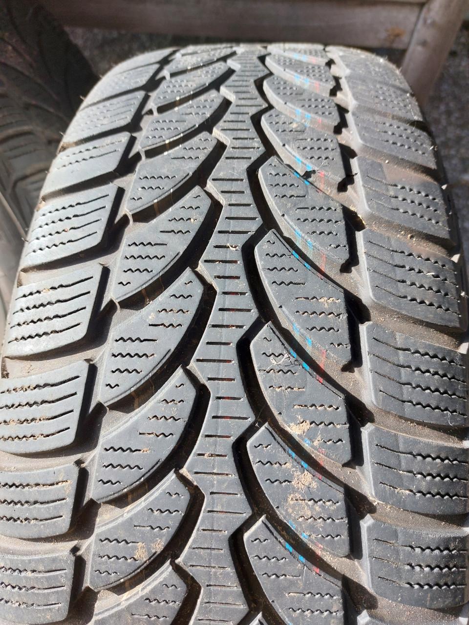TE koop 4x MB stalen velgen met winterbanden