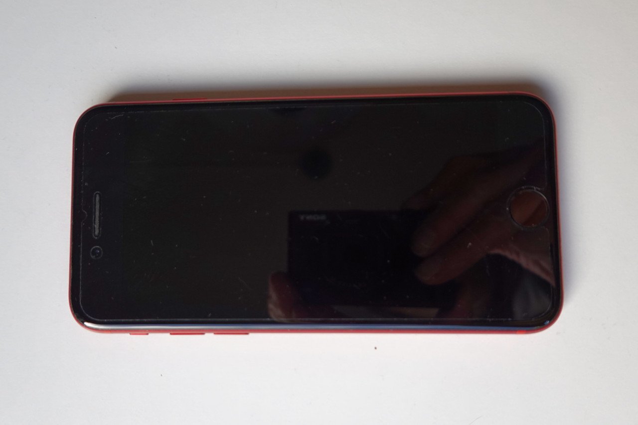 Iphone se rood 2020 64 GB