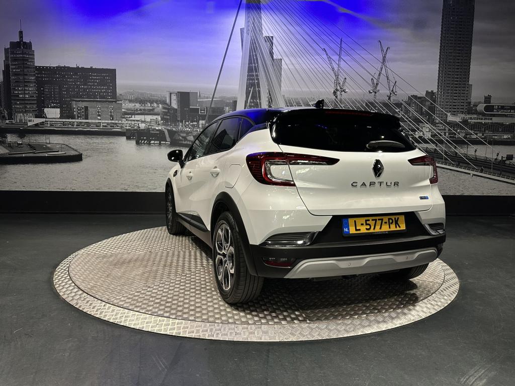 Renault Captur 1.6 plug-in hybrid intens *camera*trekhaak*
