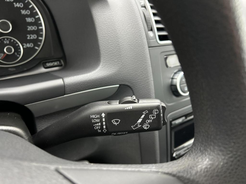 Volkswagen Touran occasion | blauw | tweedehands volkswagen touran | 7-zits