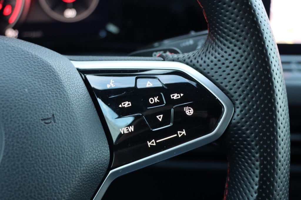 Volkswagen Golf gti 2.0 tsi clubsport 300pk dsg7