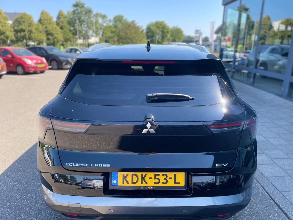 Mitsubishi Eclipse Cross intense+ 87 kwh