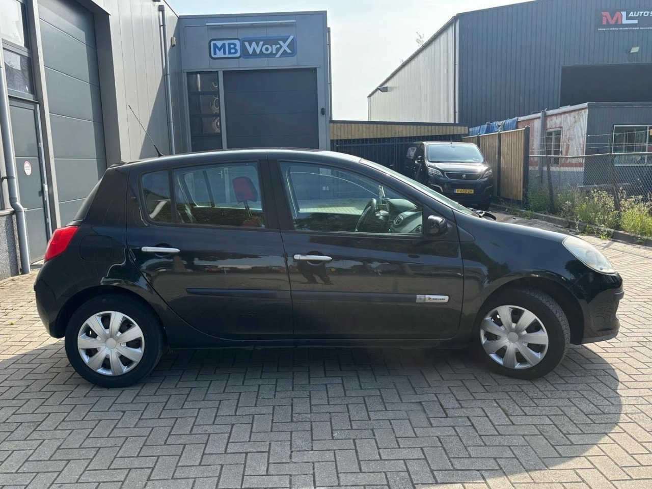 Renault Clio 1.2-16V Rip Curl Vol Jaar Apk