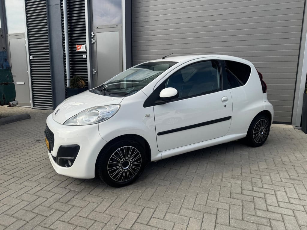 Peugeot 107 1.0 première/apk/airco/facelift/150.000/carplay/