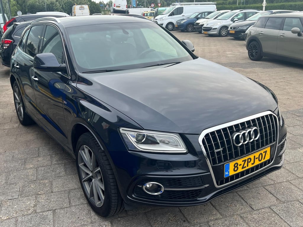 Audi Q5 2.0 tfsi quattro s edition, panoramadak, trekhaak enz...