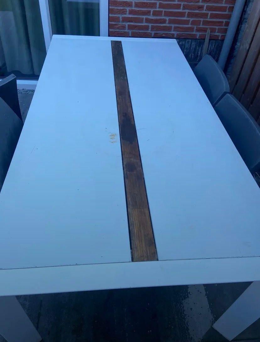 Tuintafel + 4 stoelen