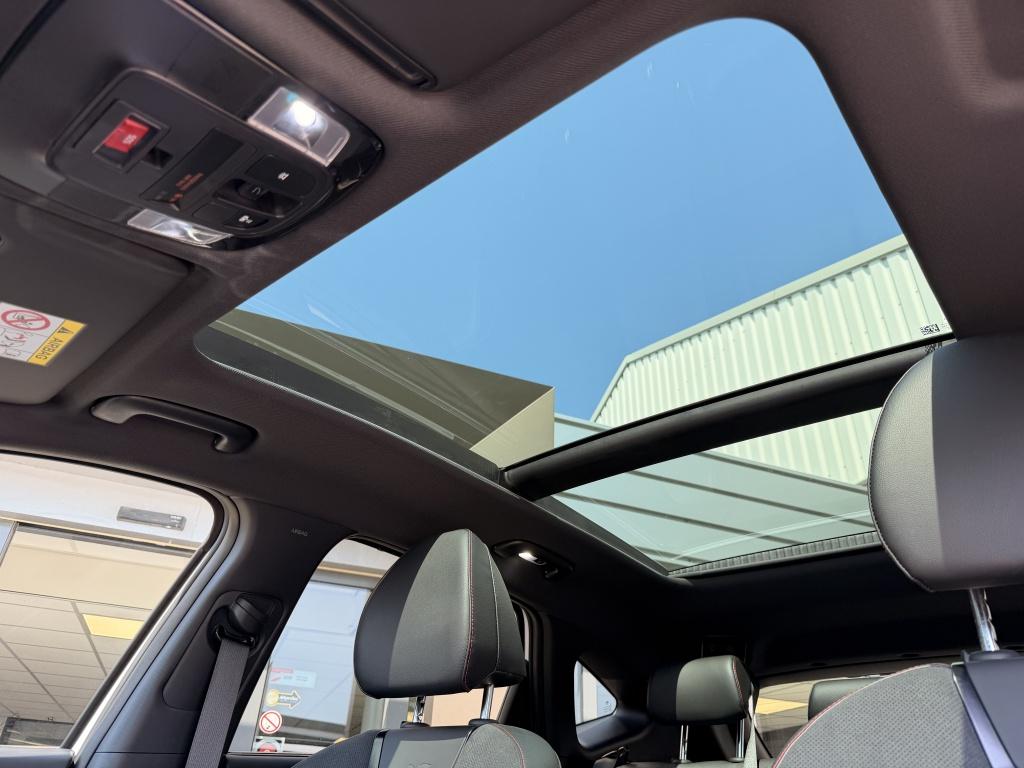 Hyundai Tucson 1.6 t-gdi n line sky | full options | pano | 360 camera | le