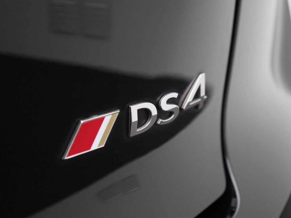 Ds Ds 4 e-tense 1.6 phev performance line | automaat | lmv | leder | stoel 