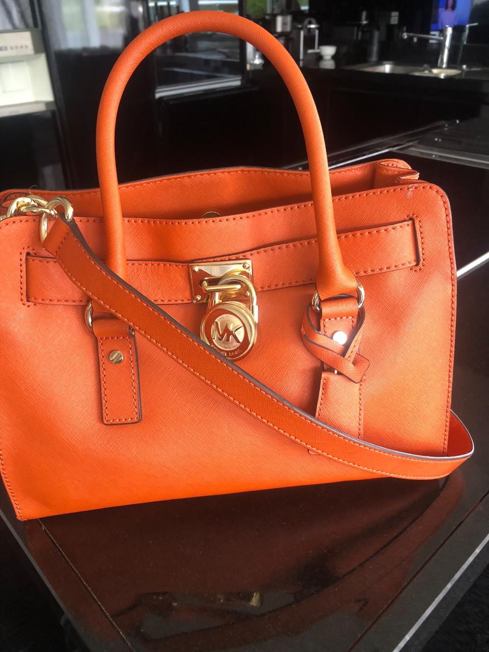 Michael Kors damestas