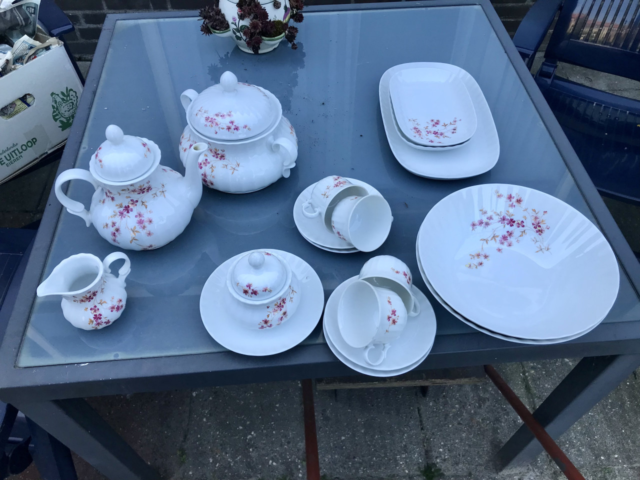 Servies (Gereserveerd)