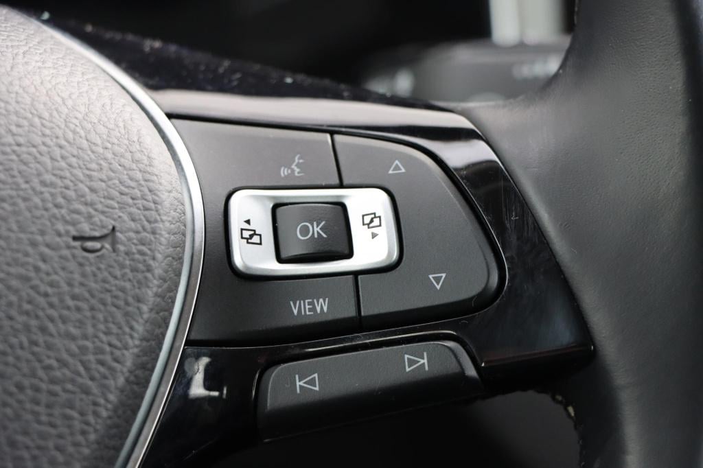 Volkswagen Polo 1.0 tsi highline r-line | stoelverwarming | adaptive