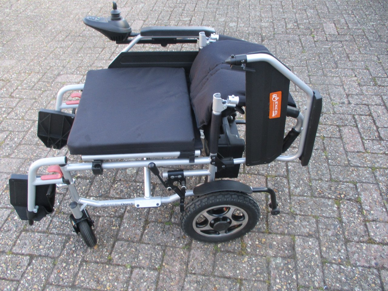 Zgan Excel Qnect opvouwbare elektrische rolstoel + nieuwe accu,s en oplader