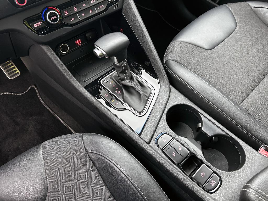 Kia Niro 1.6 gdi hybrid dynamicline style pack jbl | full led | 18 inch