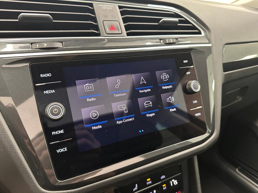 Volkswagen Tiguan 1.5 tsi elegance | harman/kardon | 360 camera | panoramad