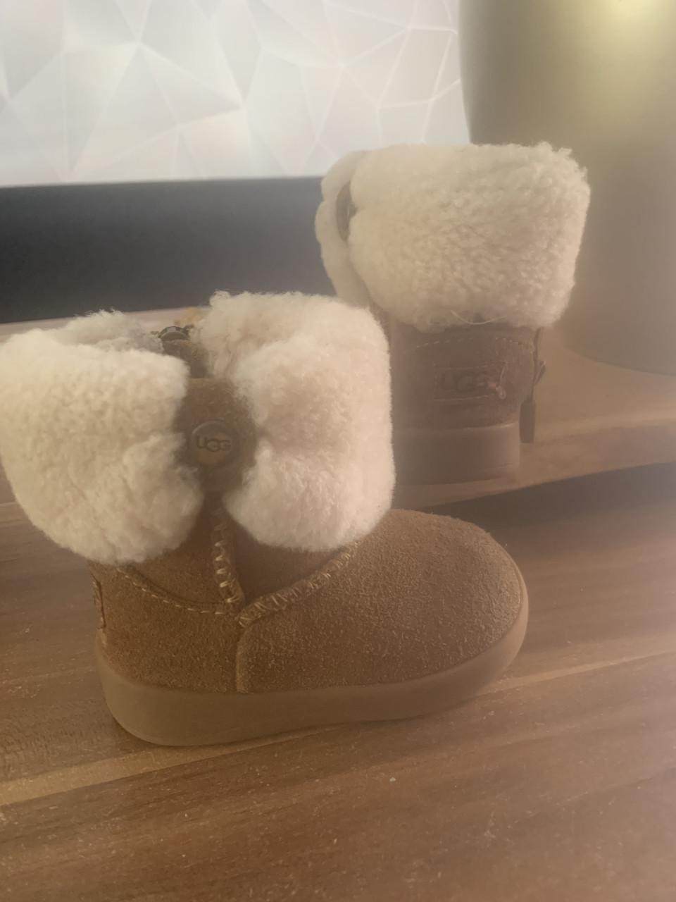 Ugg laarsjes maat 18
