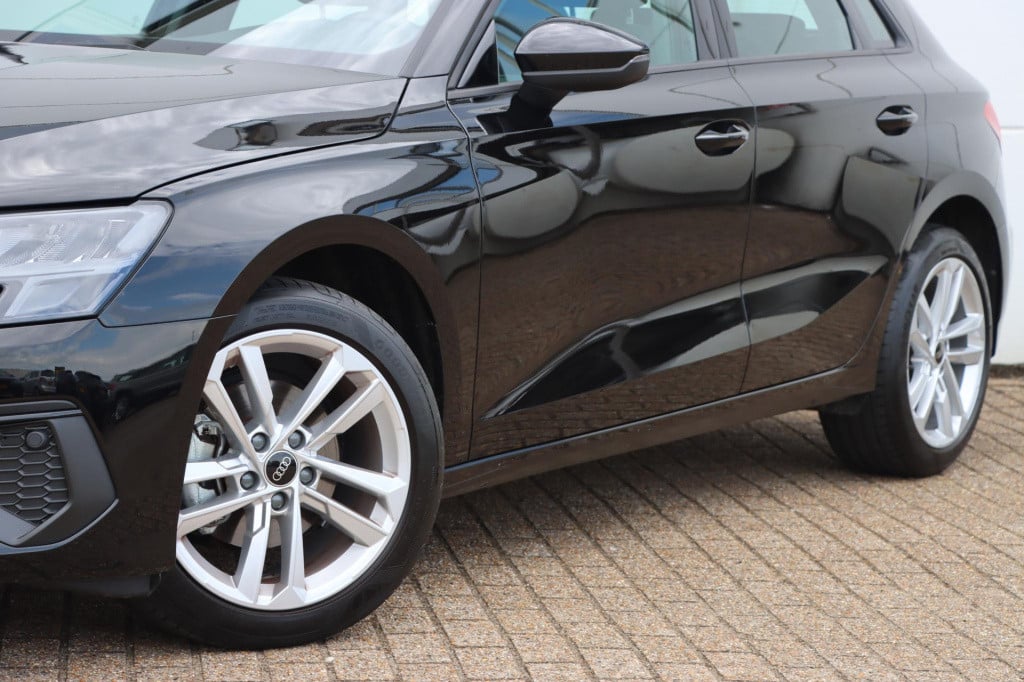 Audi A3 sportback 30 tfsi pro line