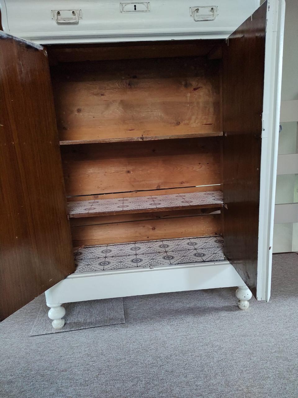 Ouderwetse Meidenkast