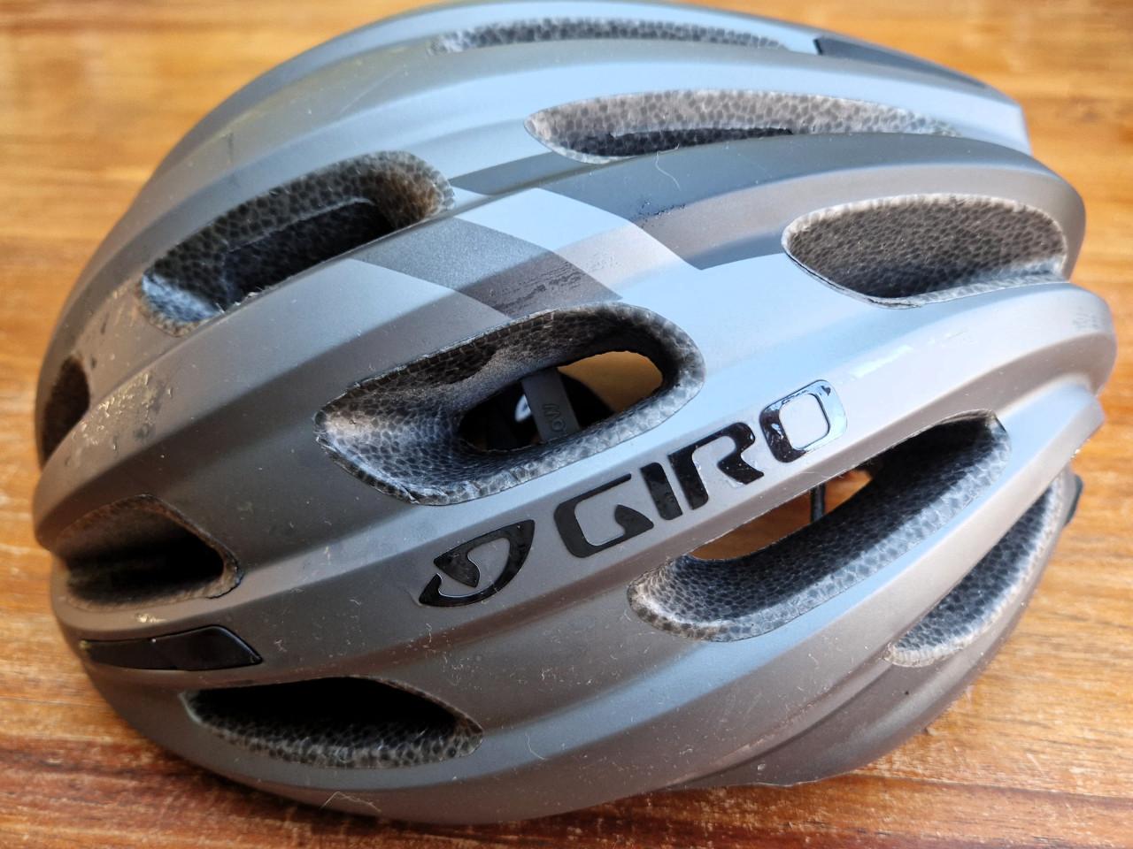 Te koop: zgan Giro fietshelm