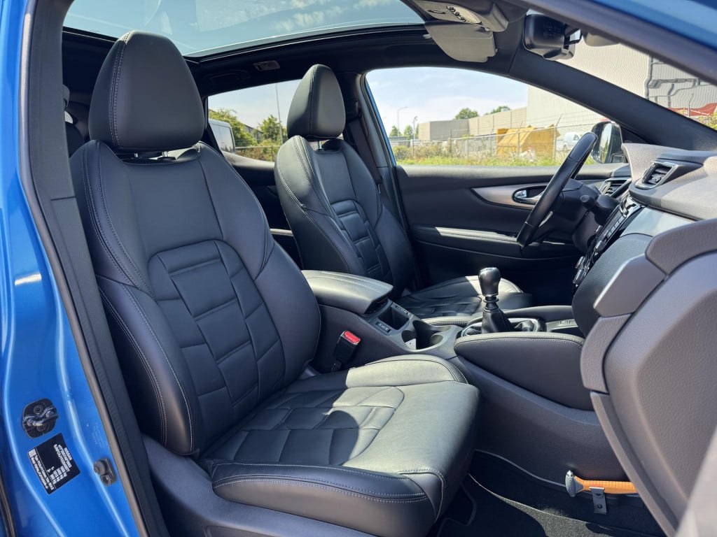 Nissan Qashqai 1.6 tekna + 1500kg trekgewicht | panoramadak | nappa leder |